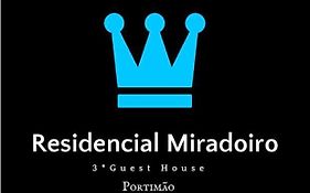 Residencial Miradoiro Guest House
